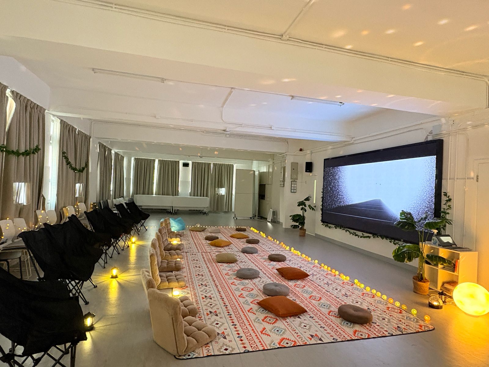 Soul Slow系列 -- 週末Chill Vibe室內電影院 x 深度對話 (18/4單節電影分享會) 【贊助優惠價】$10